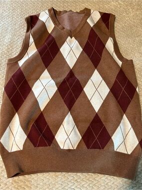 Source Unknown Brown and Cream Argyle V-Neck Sweater Vest